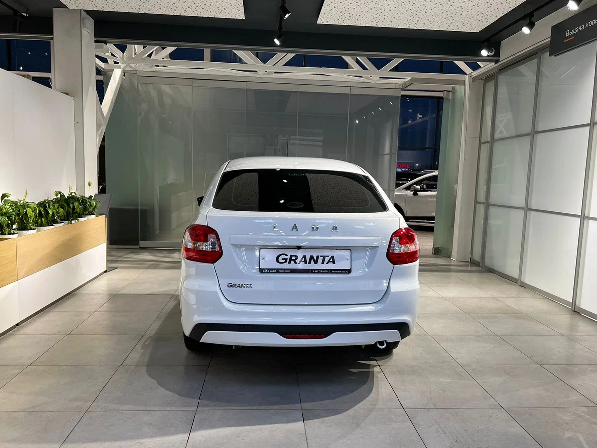 Lada Granta Лифтбек в Нижний Новгород - фото №4