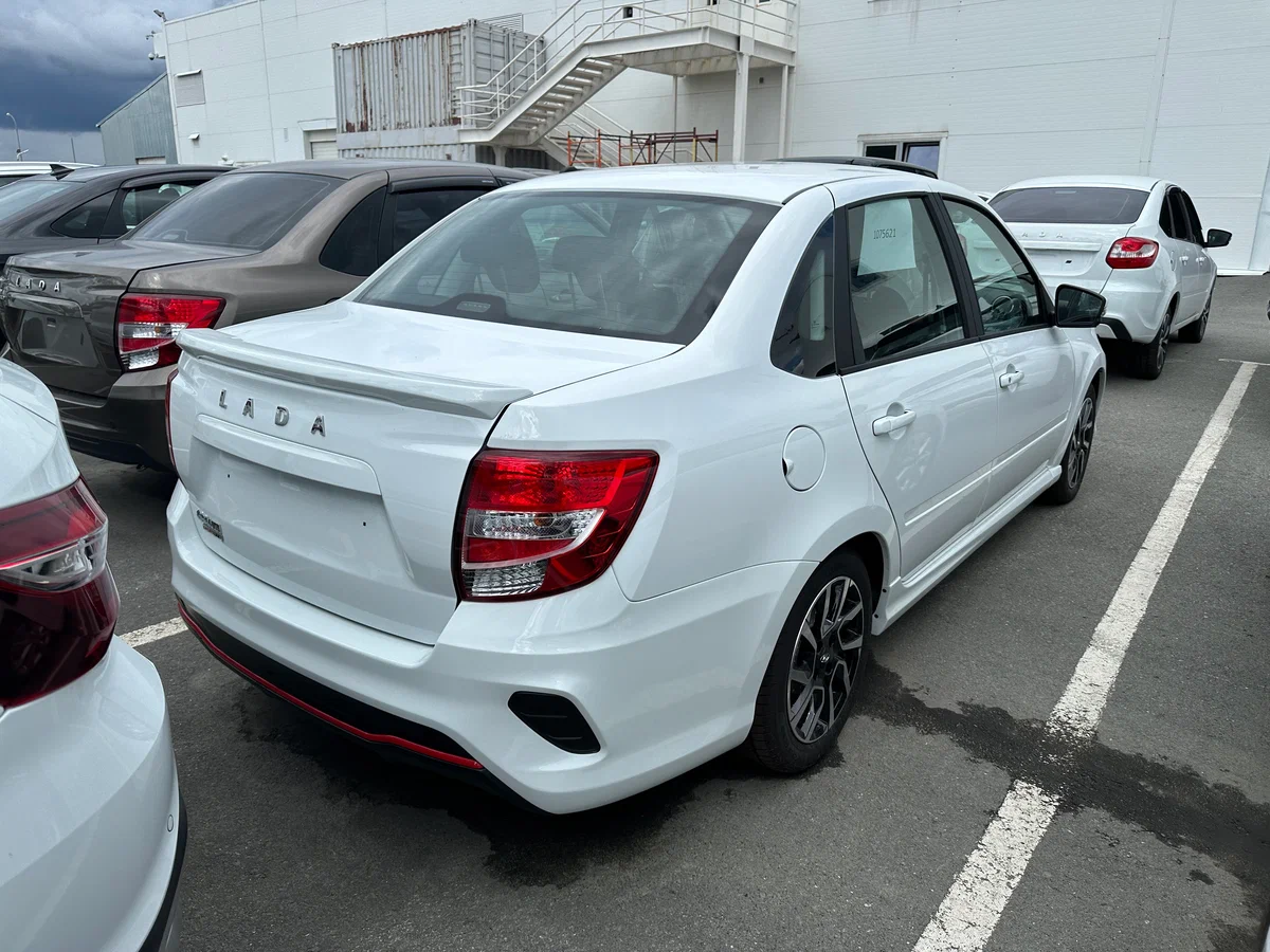 Lada Granta Sportline в Нижний Новгород - еще фото